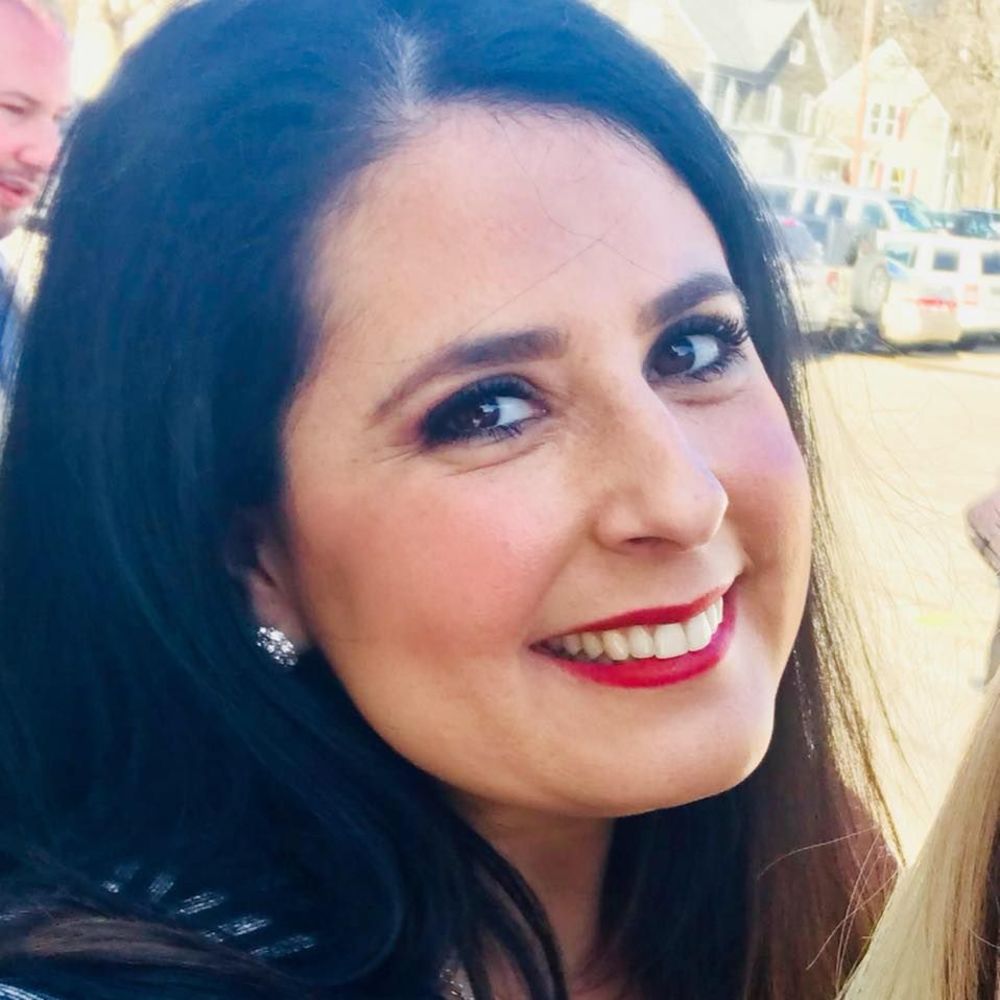 Meet your Posher, Toria